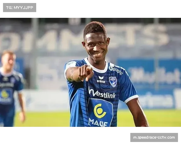 朗斯主场草坪启用新技术，应对冬季比赛条件